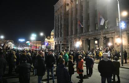 Novi prosvjed pred ustavnim sudom u Beogradu. Srpska oporba traži poništenje izbora