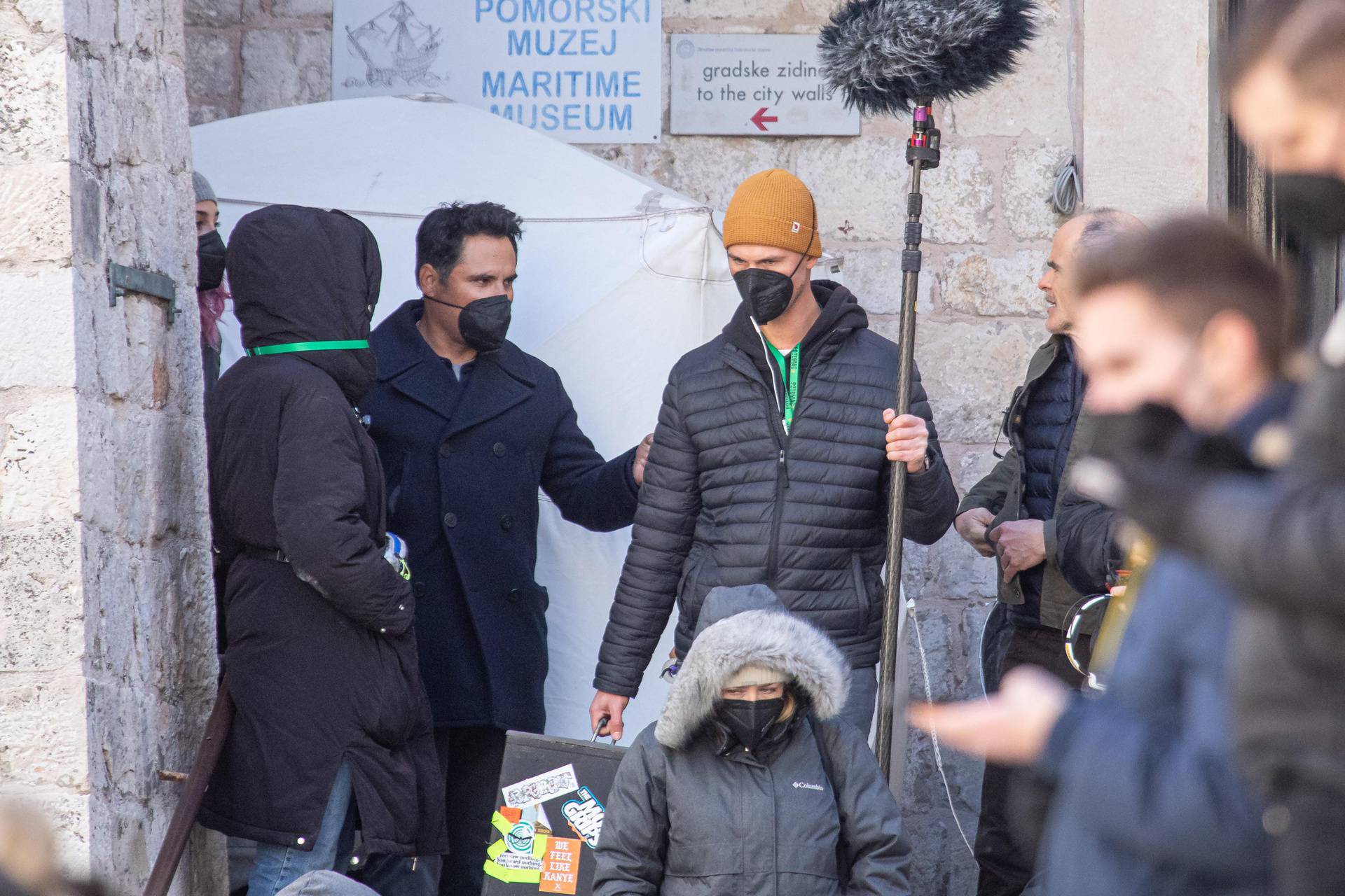 FOTO Filmske zvijezde stigle na set u Dubrovnik: John Krasinski i Michael Pena šetali gradom