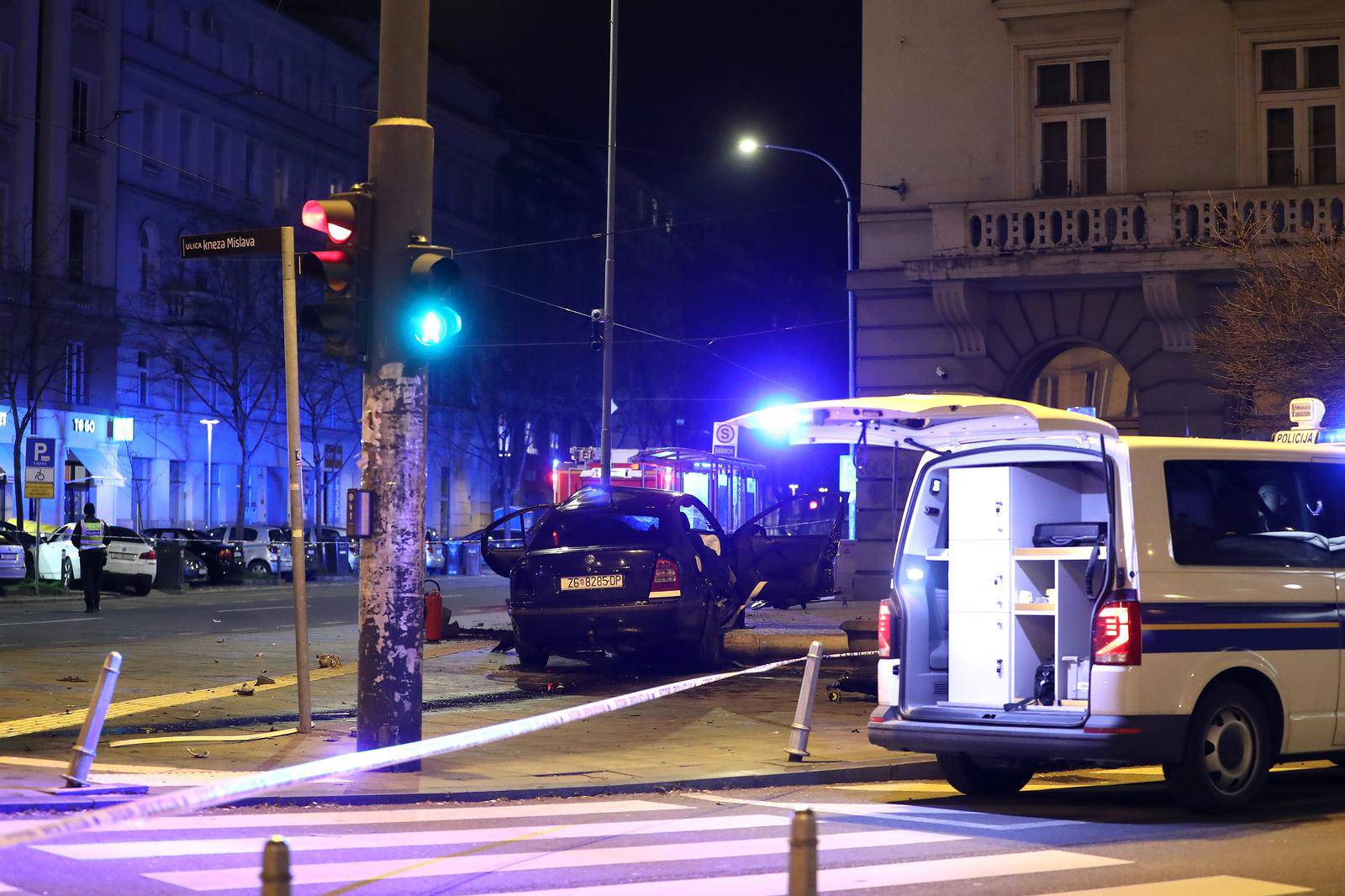 Jedna osoba poginula u prometnoj nesreći u Zagrebu