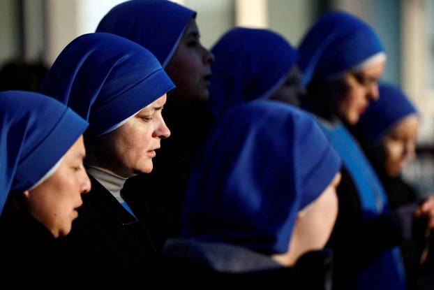 Pope Francis continues treatment at Gemelli Hospital, in Rome