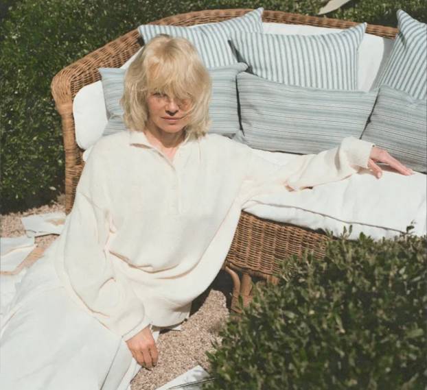 FOTO Nostalgija je bila ključ: Ovo je namještaj koji potpisuje glumica Pamela Anderson