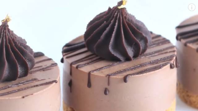 Čokoladne cheesecake tortice: Ne peku se i lako ih je napraviti