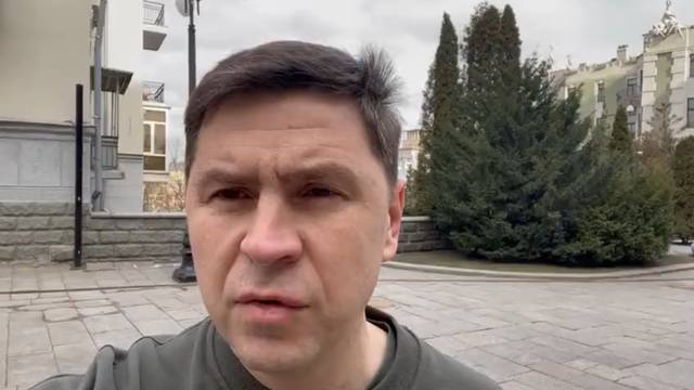 Savjetnik Zelenskog: 'Ruske snage brzo se povlače iz Kijeva'