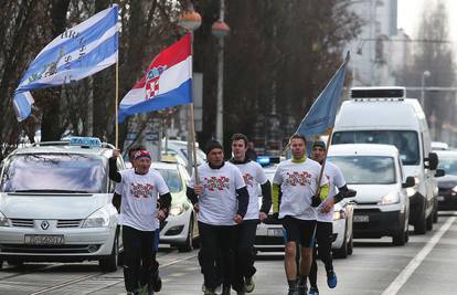 Maraton podrške: Za branitelje trčali od Vukovara do Savske