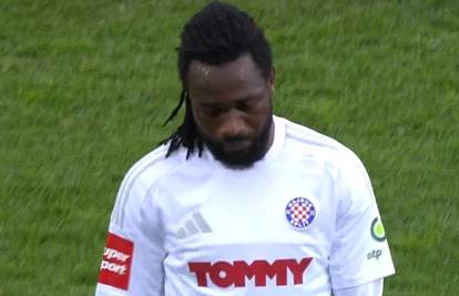 VIDEO Diallo se pokajao nakon nepromišljenog crvenog. Molio je navijače Hajduka za oprost...