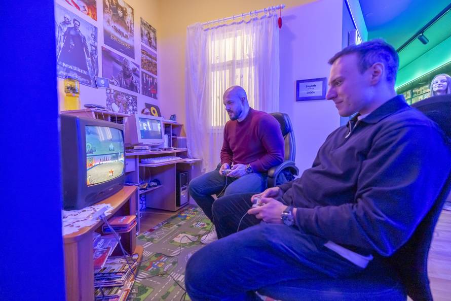 Prve konzole: Evo kako je prije više od pola stoljeća Pong započeo veliku eru videoigara