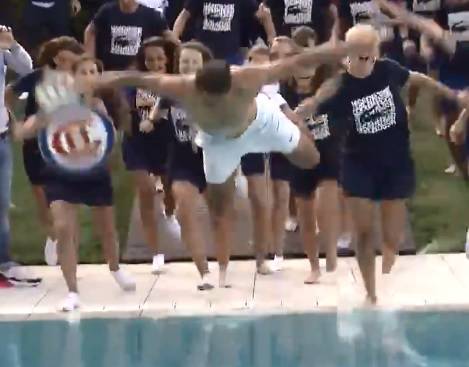 Rafa proslavio skokom u bazen: Tradicija se mora poštovati...