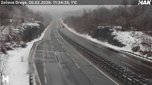 Pogledajte fotografije s kamera HAK-a, snijeg pada i u Zagrebu