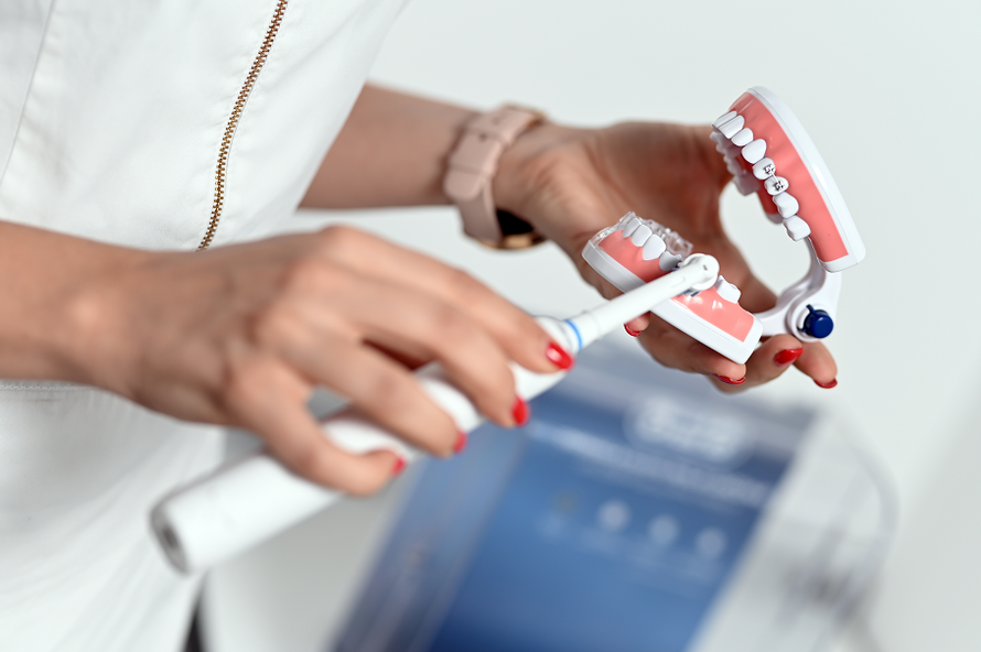 Inteligentna. Revolucionarna. Nova zubna četkica Oral-B