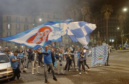 FOTO Napulj je postao grad koji ne spava: Evo kako je izgledala proslava titule nakon 33 godine