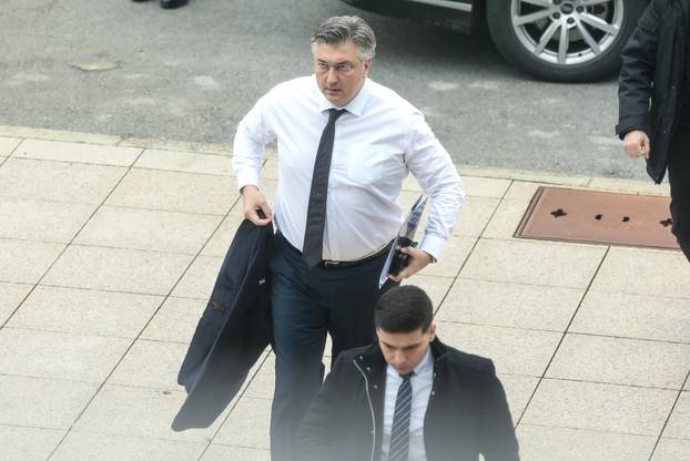 Zagreb: Dolazak premijera i ministara na 41. sjednicu Vlade RH