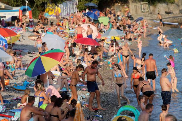 Rijeka: Gužva na plaži Kantrida