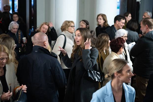 Zagreb: Dolazak poznatih na premijeru baleta Trnoružica