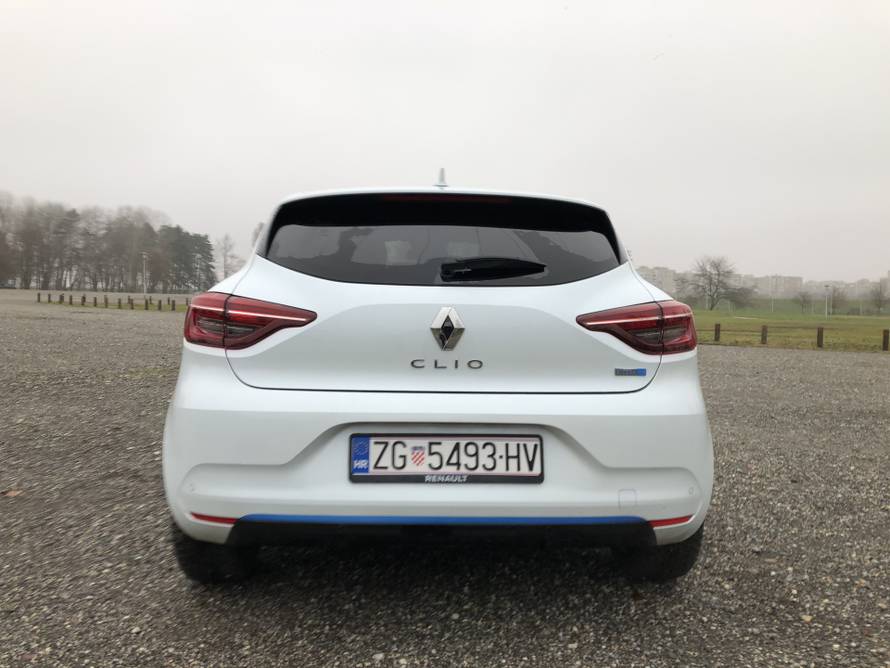 Hibridni Clio je drugačiji od konkurenata, ali i vrlo štedljiv