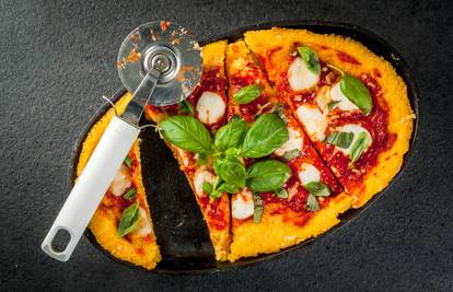 Napravite savršenu i ukusnu pizzu Margaritu u četiri koraka