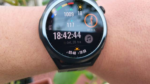 Huawei Watch GT Runner: Prati vas u trku, a lagan je kao pero