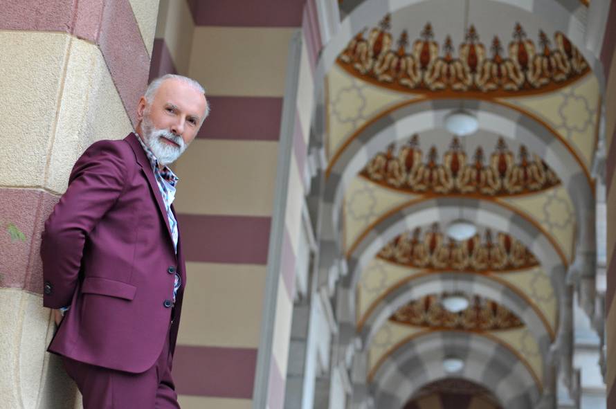 Ništa čudno! Sarajevski pjevač Dino Merlin rasprodao Arenu!