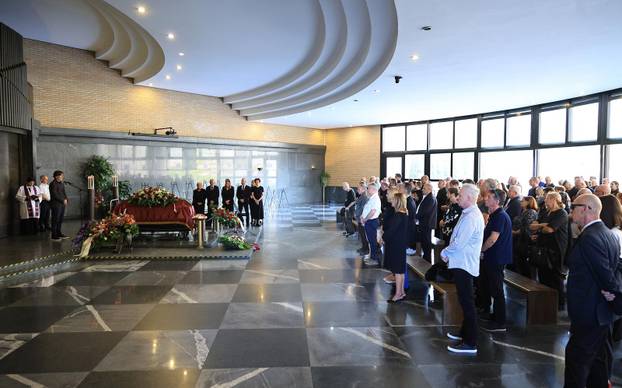 Zagreb: Posljedni ispraćaj novinara Roberta Valdeca 