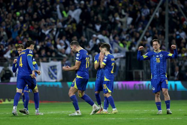 Zenica: Slavlje igrača Bosne i Hercegovine nakon što su svladali Italiju jedanaestercima