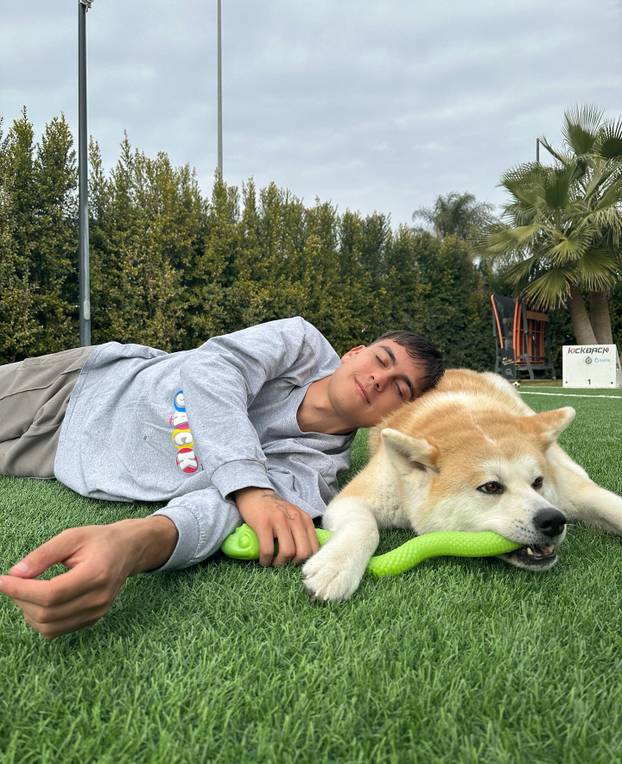 FOTO Argentinski as dobio prvo dijete! Prekrasna Oriana 'cvate' od sreće, uskoro sele iz Rima?