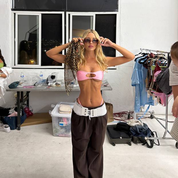 FOTO Zategnuta do savršenstva: Njena izdanja u bikiniju uvijek ostavljaju bez daha