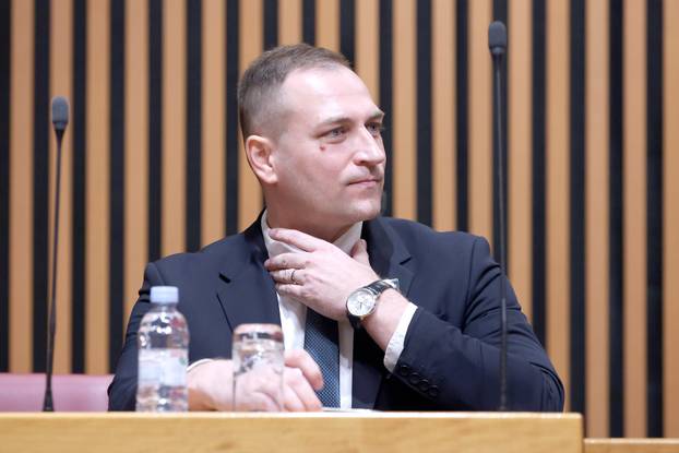Josip Dabro nosi luksuzni sat vrijedan 5.600 eura koji nije naveo u imovinskoj kartici