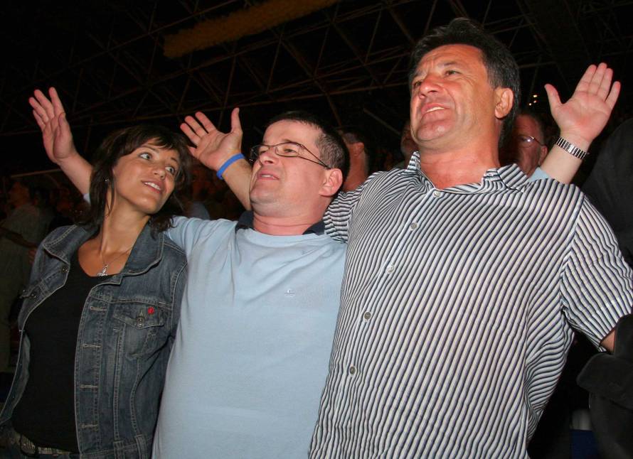 ARHIVA - Split: Na Poljudu održan prvi koncert 'Ne damo te pismo naša'