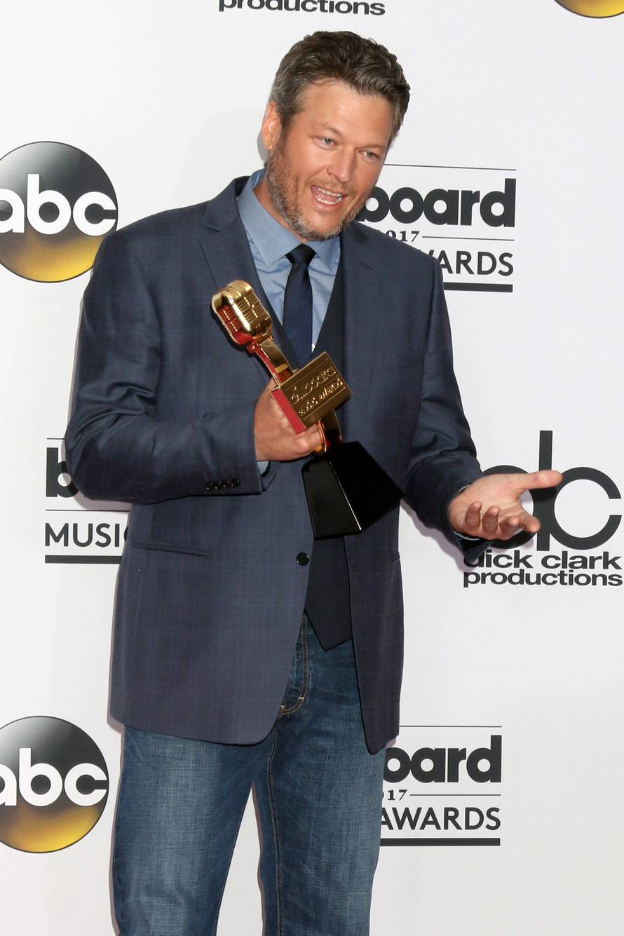 Zbog Ariane će ga smijeniti iz žirija 'The Voicea', pa joj poslao bijesnu poruku: 'Je*eno hvala!'