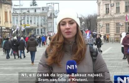 VIDEO Vučićev pristaša vikao novinarki N1: 'Jedva čekam da vas pobiju. Mater vam ustašku'