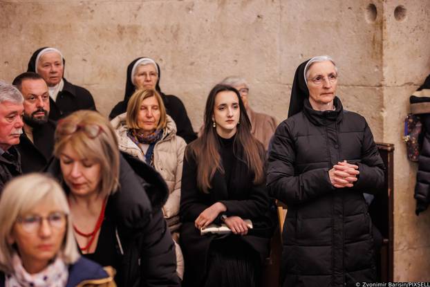 Split: U katedrali svetog Dujma služena je misa polnoćka 
