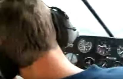 Putnici 'umrli' od straha, pilot ih je uvjerio da se onesvijestio