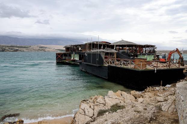 Novalja: Ruši se klub Noa na Zrću