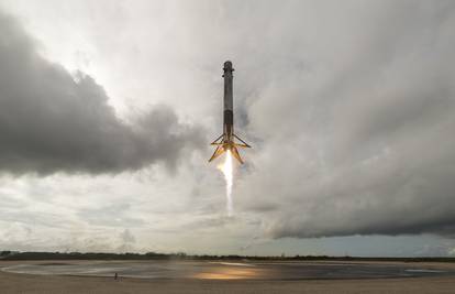 SpaceX opet ispisao povijest: Poslali rabljenu kapsulu na ISS