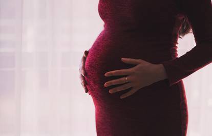 Ispovijest: 'Dečko je oduševljen što sam trudna, ali ja nisam sigurna je li dijete njegovo...'