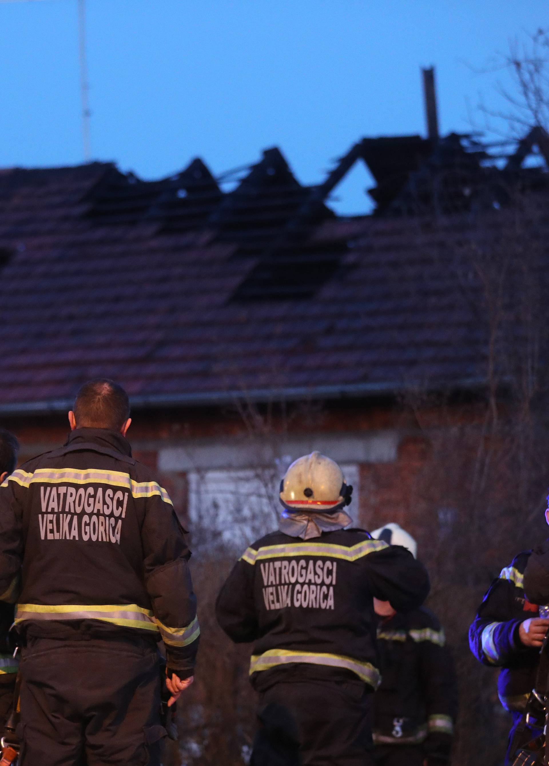 Zapalio se dimnjak na kući u Velikoj Gorici, izgorio je krov