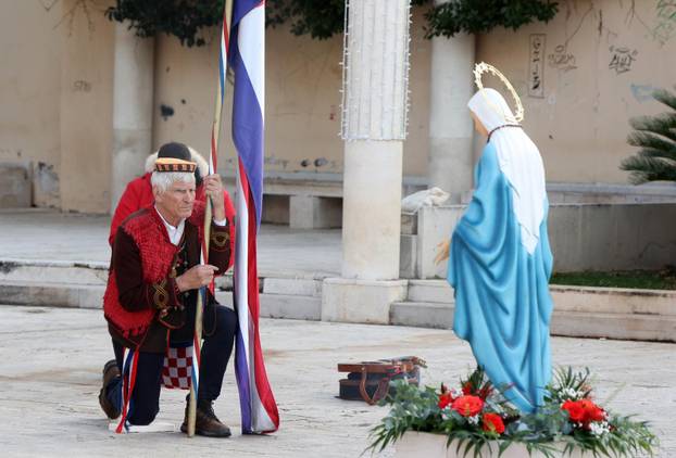 Šibenik: Muška molitva krunice
