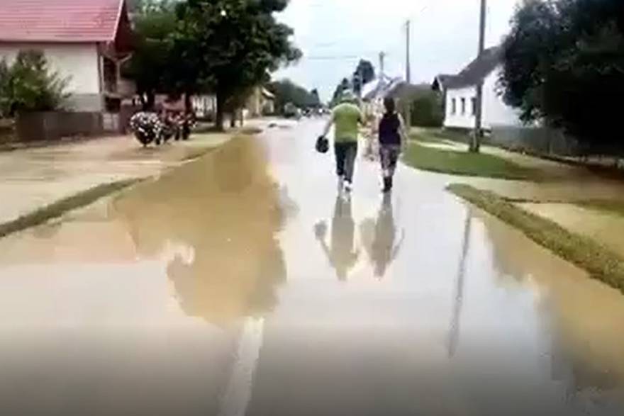 poplava rajić