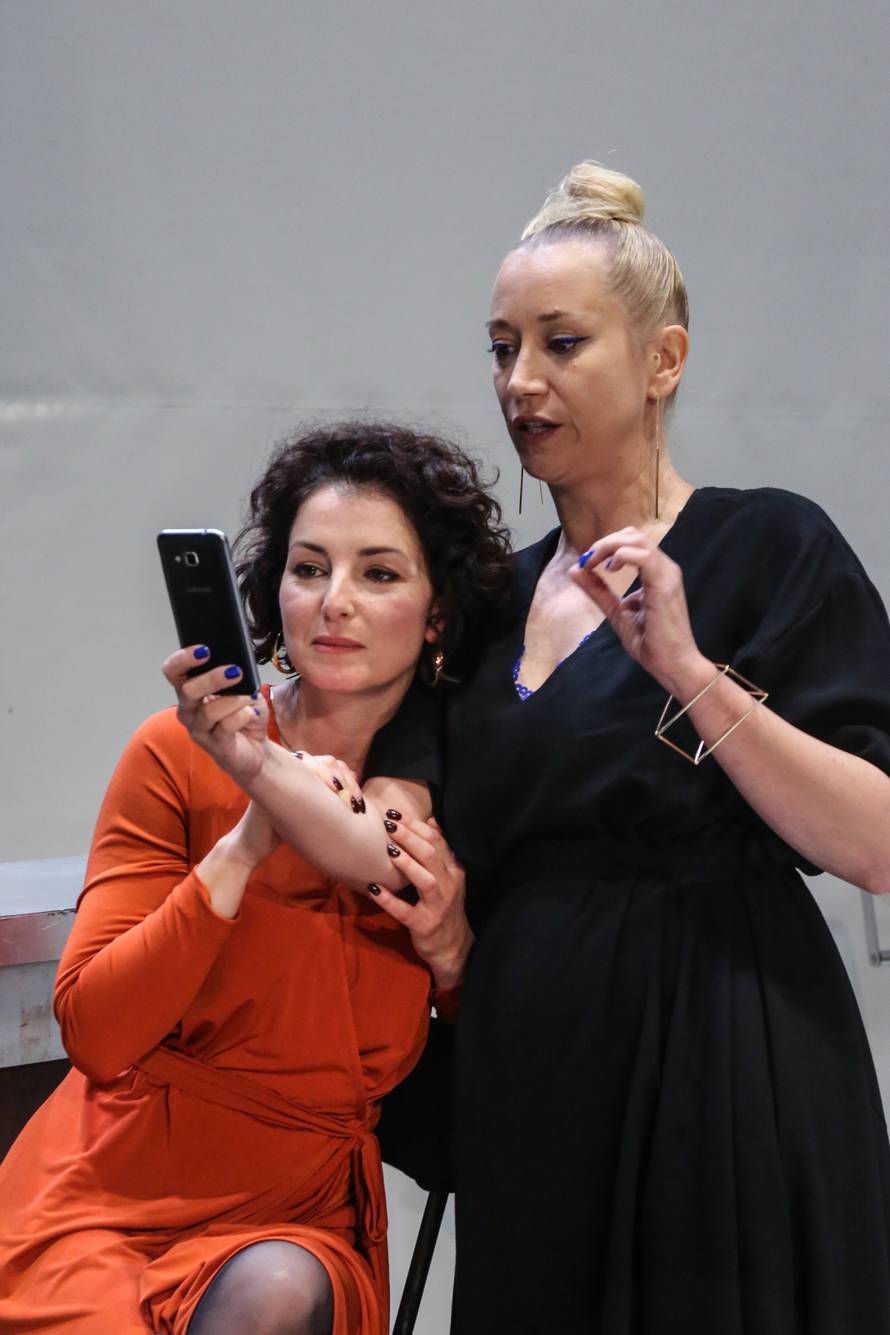 Drama 64 Tene Štivičić – priča o modernom roditeljstvu