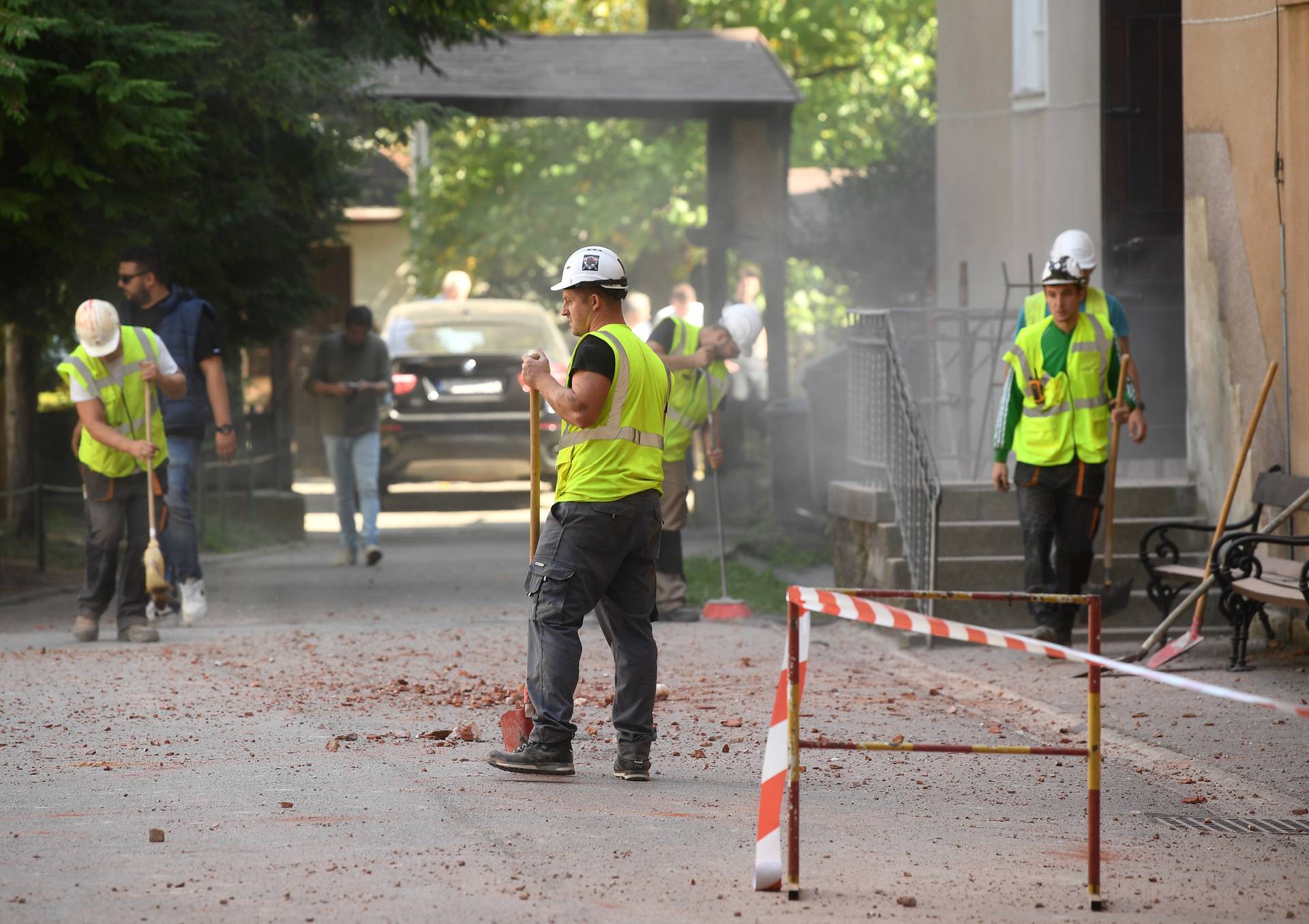 Zagreb: Uspješno miniran ostatak svoda Bazilike Srca Isusova u Palmotićevoj