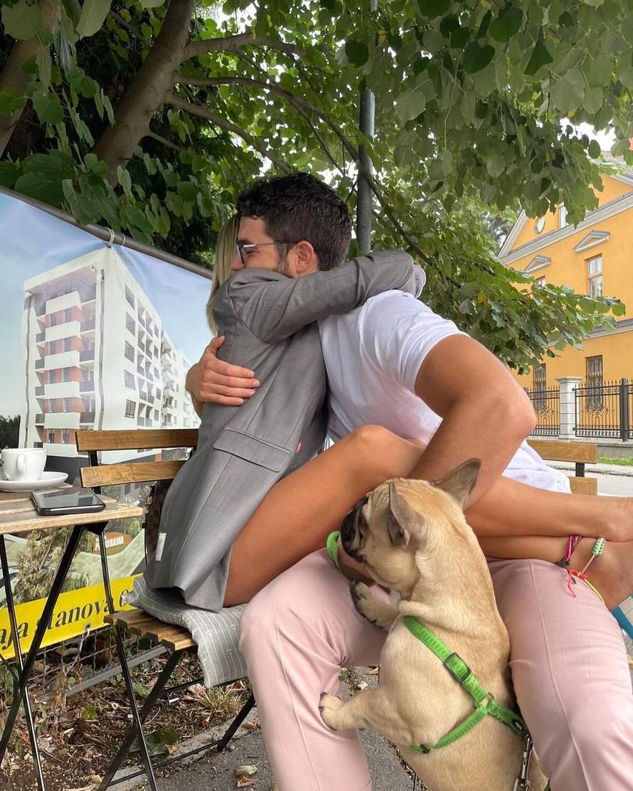 Stankica iz 'Savršenog' objavila prve fotke s Tonijem: 'Pokazao mi je u koje zvijezde da gledam'