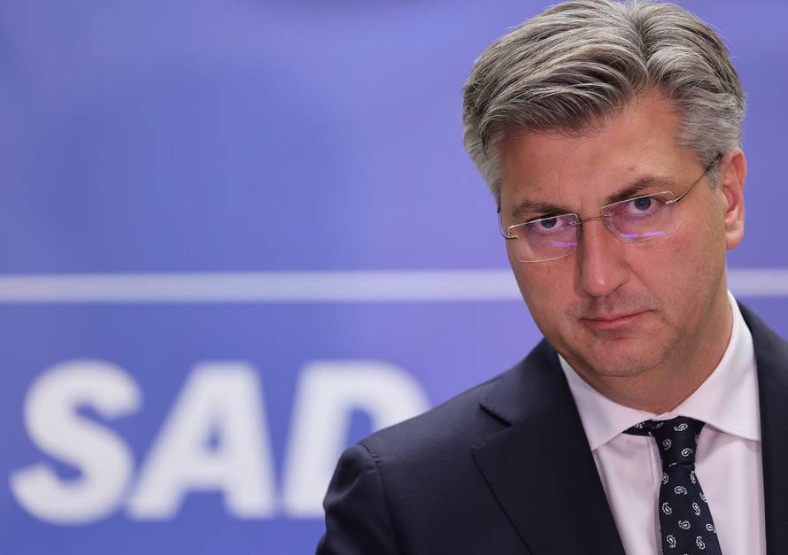 Plenković se obratio medijima nakon zajedničke sjednice Predsjedništva i Nacionalnog vijeće HDZ-a