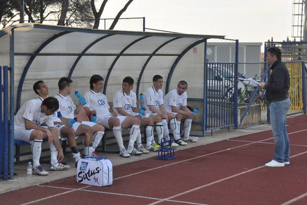 Pore?: Prijateljska utakmica NK Pore? - HNK Rijeka