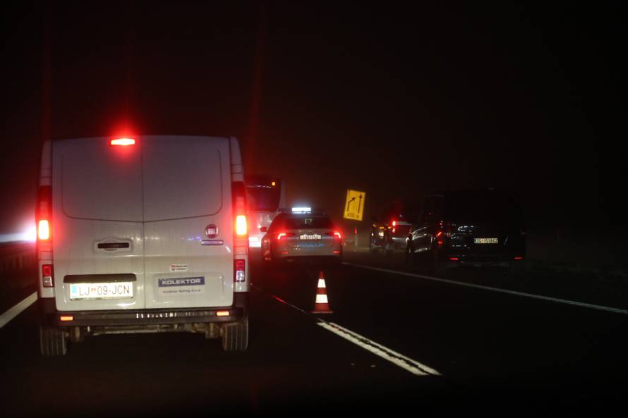 Ivanić-Grad: Sudar automobila, autobusa i kamiona na autocesti A3 