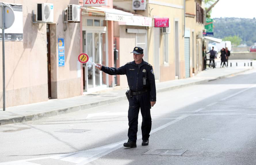 Masovna tučnjava u Šibeniku: "Letjele su stolice i kamenje"