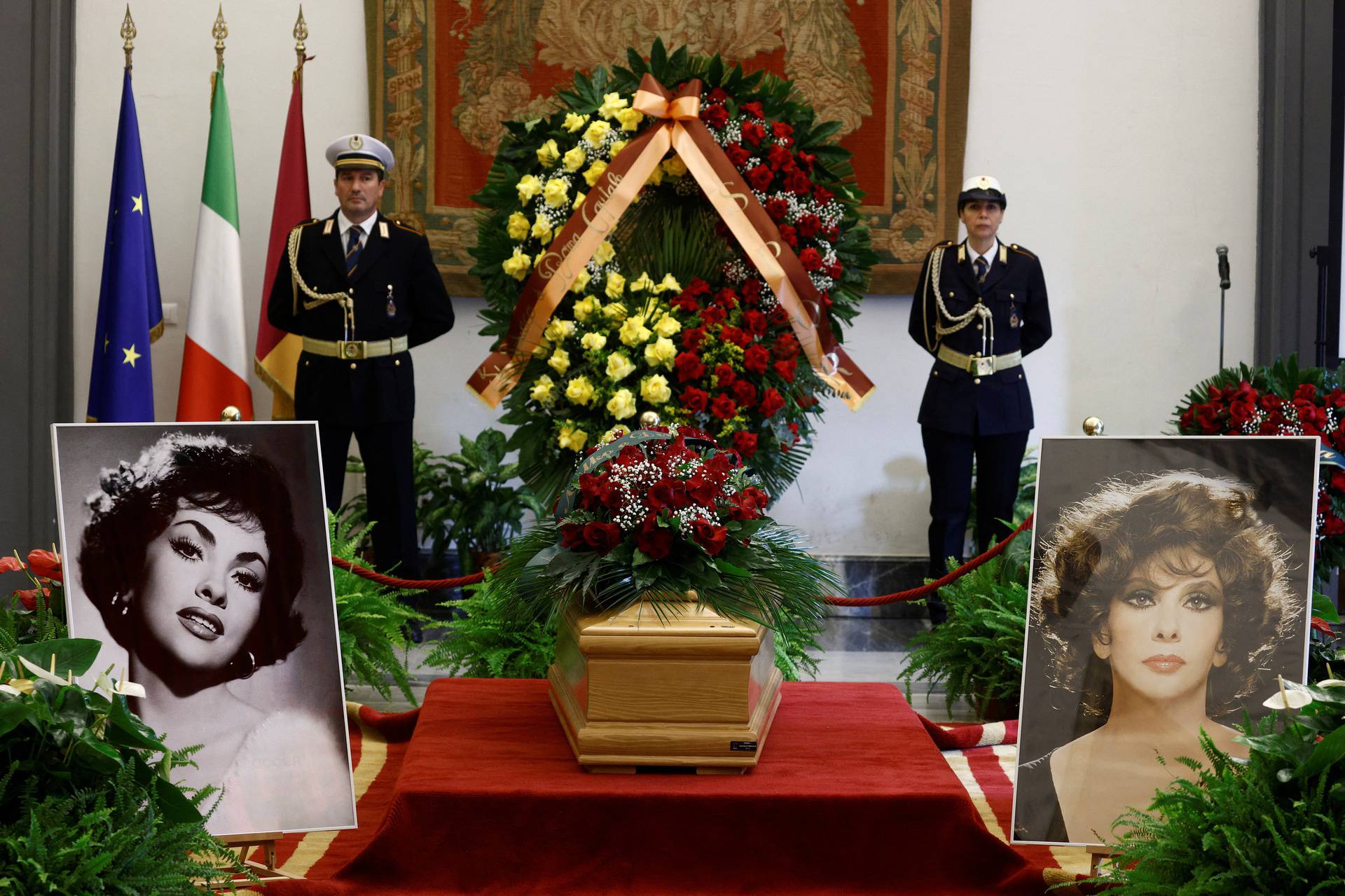 Body of actress Gina Lollobrigida lies in state, in Rome