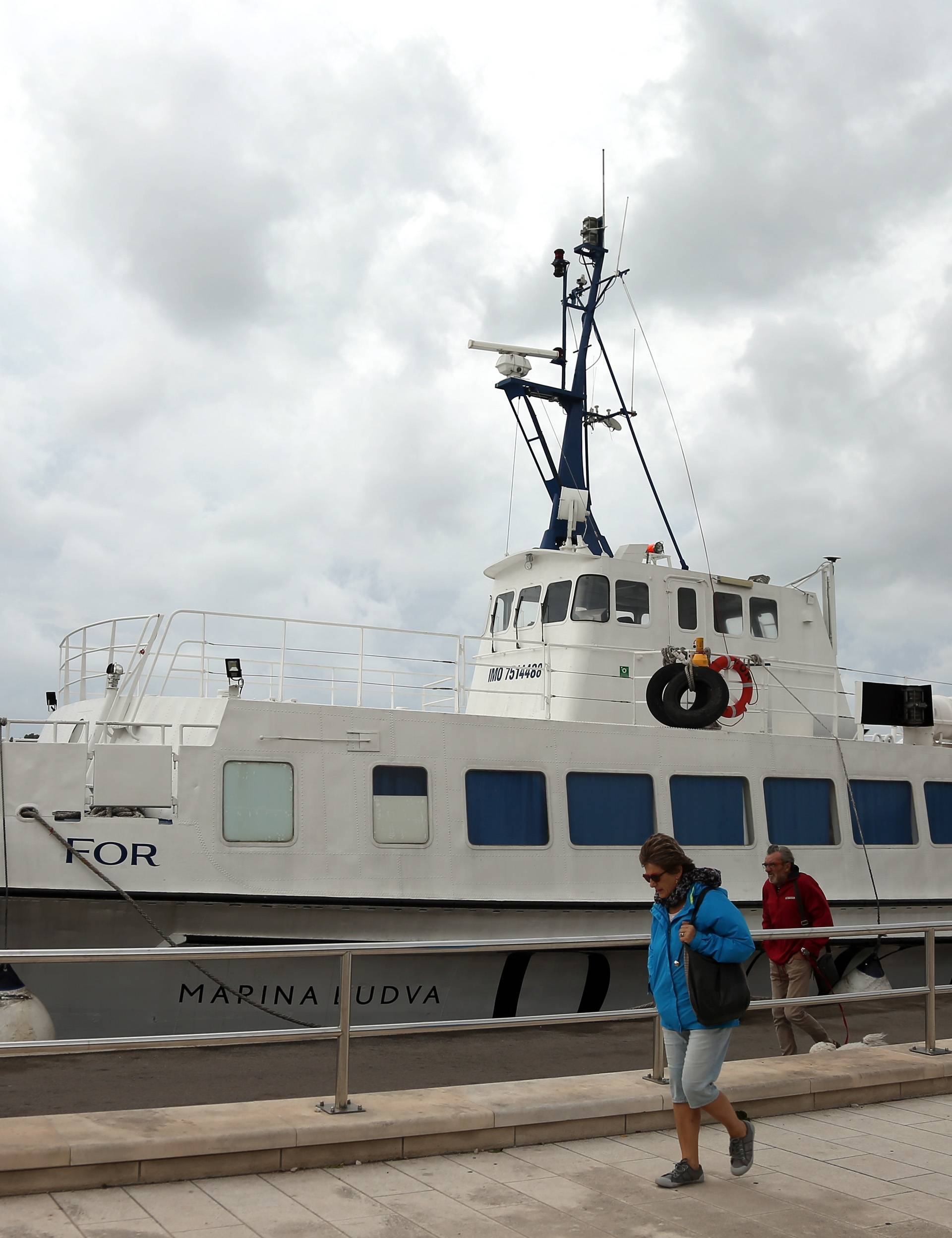 Å ibenik: Katamaran i trajekt zbog jakog juga nisu mogli isploviti