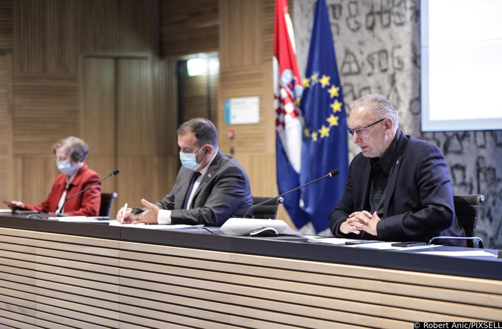 Zagreb: Nacionalni stožer za civilnu zaštitu održao konferenciju za medije