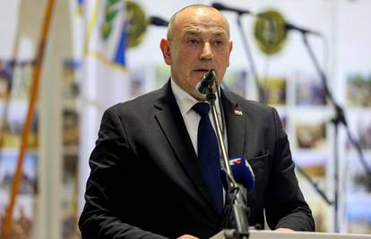 Ministar Medved: Program mimohoda za Dan pobjede bit će tema Vijeća za obranu