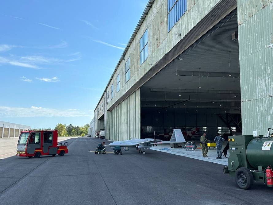 VIDEO MORH predstavio moćne besposadne letjelice Bayraktar: 'Veliki dan za Hrvatsku vojsku'