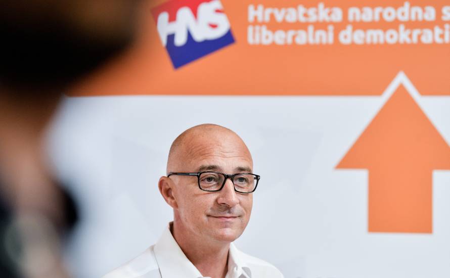 "Reforma koja se čekala 20 godina od sutra je u školama"